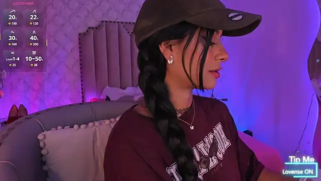 Snapshot of Yourwishisme_val chatting on 13, 11, 2025 Yourwishisme val online show from 13, 11, 2025