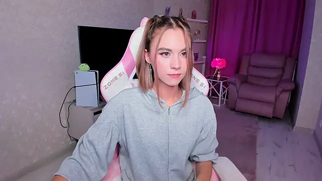 EllaCurtis online show from 30, 5, 2026