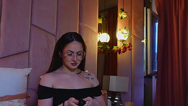 Snapshot of LucyLextonX chatting on 30, 3, 2026 LucyLextonX online show from 30, 3, 2026