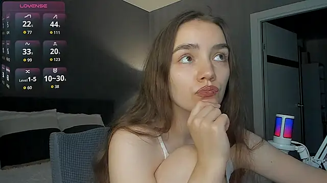 Snapshot of sweete_chantal chatting on 17, 6, 2026 sweete chantal online show from 17, 6, 2026