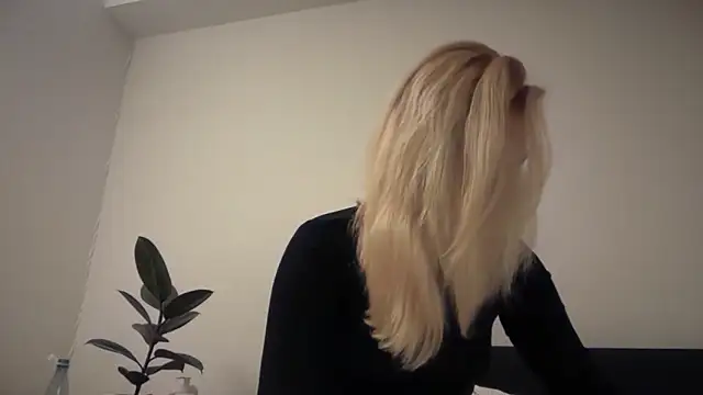 Snapshot of Kitty_Swetty chatting on 13, 3, 2026 Kitty Swetty online show from 13, 3, 2026
