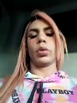 Snapshot of Daliana_Gounbolt chatting on 9, 9, 2025 Daliana Gounbolt online show from 9, 9, 2025