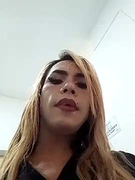 Snapshot of Daliana_Gounbolt chatting on 1, 10, 2025 Daliana Gounbolt online show from 1, 10, 2025