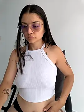 Coralinne   online show from 3, 4, 2026