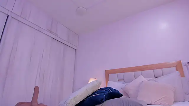 megan rous  online show from 16, 12, 2025