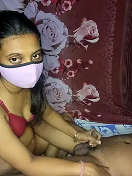 Snapshot of horny_coupl chatting on 26, 9, 2025 horny coupl online show from 26, 9, 2025