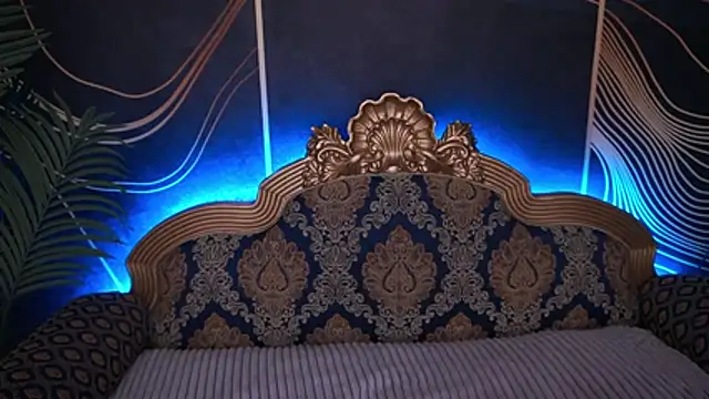 IvyLaurent online show from 11, 11, 2025