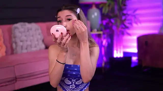 OdetteMason online show from 12, 2, 2026