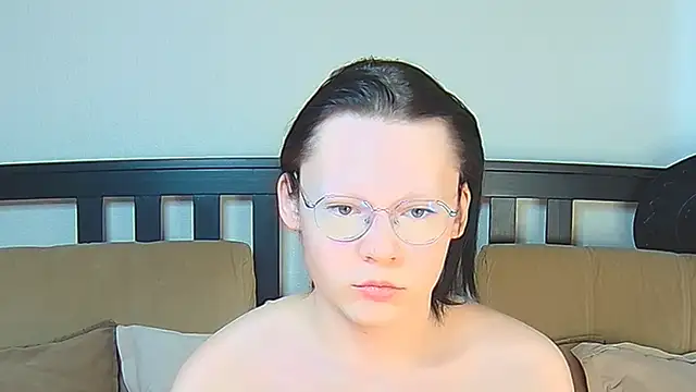 Snapshot of Derek_Carter chatting on 11, 4, 2026 Derek Carter online show from 11, 4, 2026