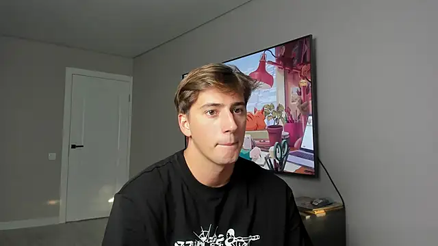 Snapshot of DaniHort chatting on 8, 1, 2026 DaniHort online show from 8, 1, 2026