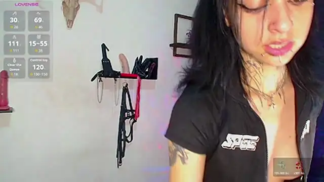 Snapshot of DakariaHills_ chatting on 24, 4, 2026 DakariaHills online show from 24, 4, 2026