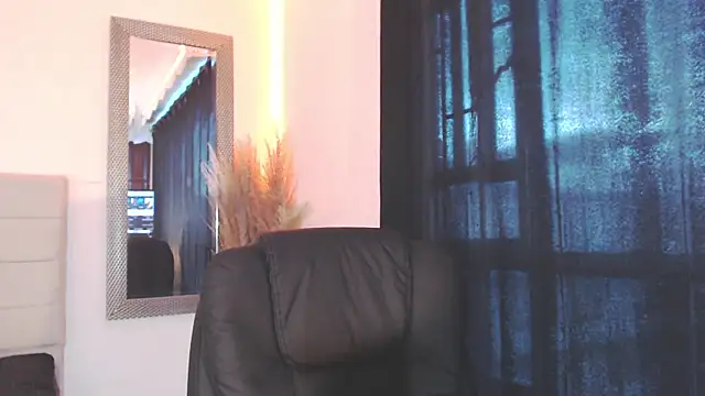 Anna belly online show from 8, 9, 2025