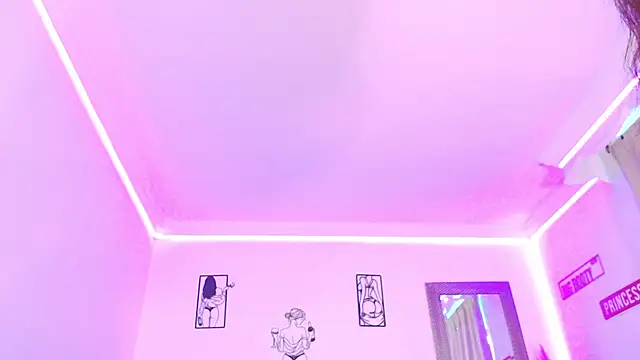 Snapshot of Anna_belly chatting on 21, 4, 2026 Anna belly online show from 21, 4, 2026