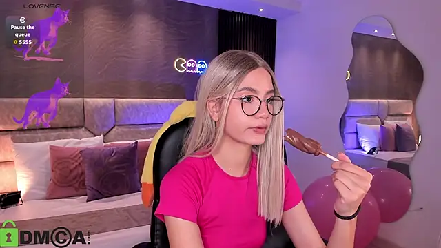 Arinextdoor online show from 7, 10, 2025