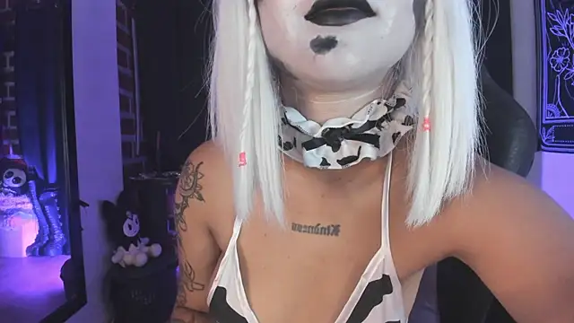 Snapshot of Katyuska_Sg1 chatting on 22, 10, 2025 Katyuska Sg1 online show from 22, 10, 2025