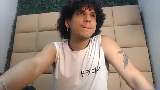 Snapshot of Xfire_boy69 chatting on 10, 9, 2025 Xfire boy69 online show from 10, 9, 2025