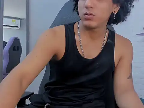 Snapshot of Xfire_boy69 chatting on 16, 9, 2025 Xfire boy69 online show from 16, 9, 2025