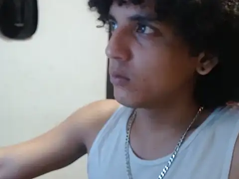 Snapshot of Xfire_boy69 chatting on 17, 10, 2025 Xfire boy69 online show from 17, 10, 2025