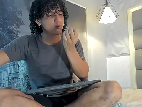 Snapshot of Xfire_boy69 chatting on 31, 10, 2025 Xfire boy69 online show from 31, 10, 2025