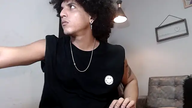 Snapshot of Xfire_boy69 chatting on 13, 11, 2025 Xfire boy69 online show from 13, 11, 2025