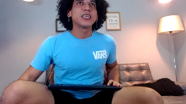 Snapshot of Xfire_boy69 chatting on 15, 11, 2025 Xfire boy69 online show from 15, 11, 2025