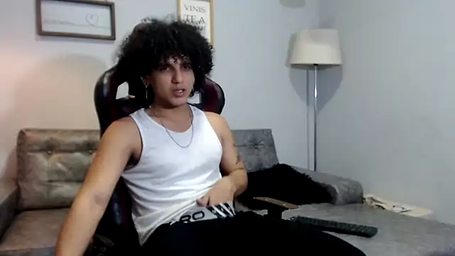 Snapshot of Xfire_boy69 chatting on 20, 11, 2025 Xfire boy69 online show from 20, 11, 2025