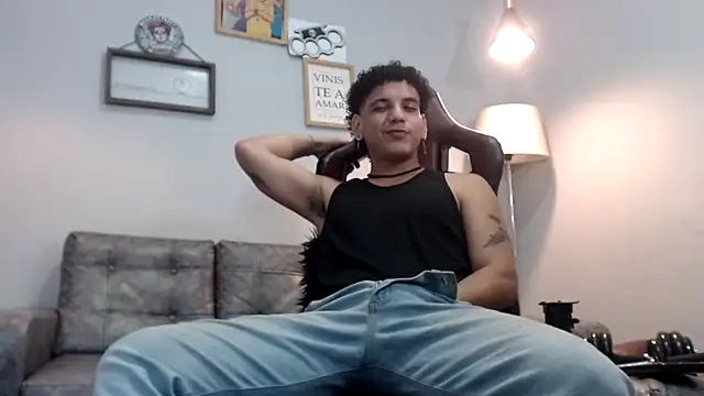 Snapshot of Xfire_boy69 chatting on 25, 11, 2025 Xfire boy69 online show from 25, 11, 2025