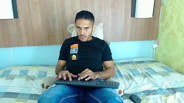 Derek Storm  online show from 5, 12, 2025