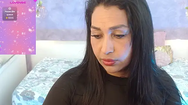 Snapshot of IvyShine7 chatting on 19, 10, 2025 IvyShine7 online show from 19, 10, 2025