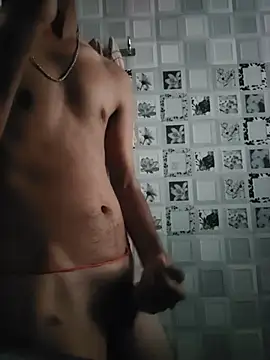 Snapshot of roman69_80 chatting on 14, 12, 2025 roman69 80 online show from 14, 12, 2025