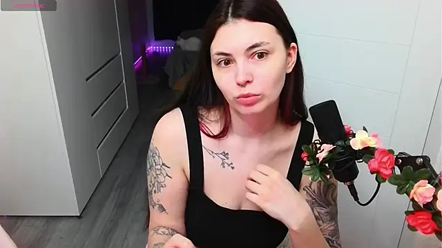 Snapshot of peachyness chatting on 8, 4, 2026 peachyness online show from 8, 4, 2026