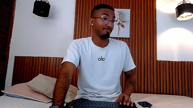 Darwin mayo online show from 1, 4, 2026