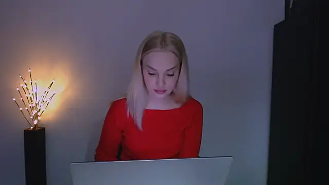Snapshot of Lia_noo_regrets chatting on 21, 3, 2026 Lia noo regrets online show from 21, 3, 2026