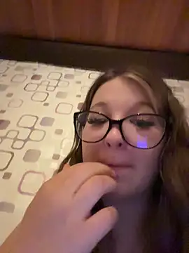 SweetTeenGirl online show from 11, 11, 2025