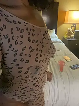 StaciDiamond online show from 5, 3, 2026