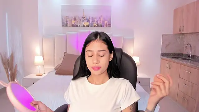 Snapshot of miranda_crawfor chatting on 31, 10, 2025 miranda crawfor online show from 31, 10, 2025