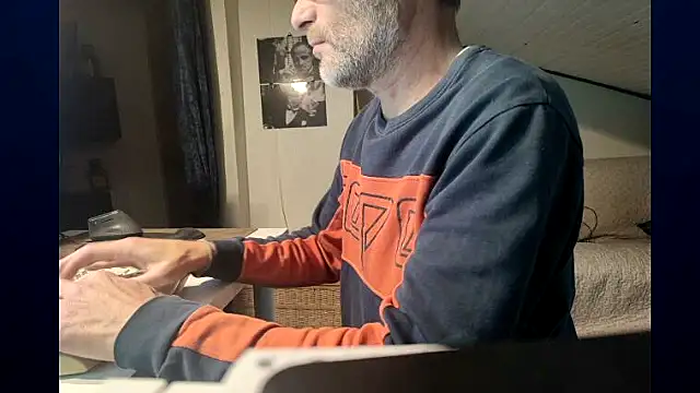 french male whorexh online show from 16, 12, 2025