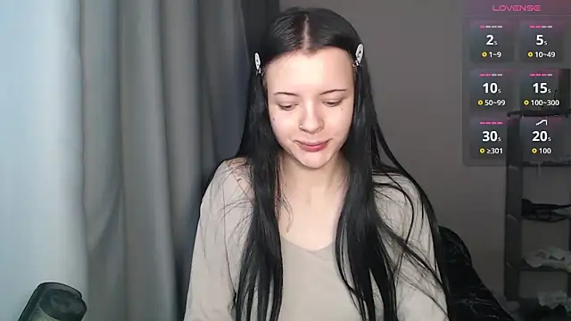 Snapshot of EvaXanny chatting on 28, 4, 2026 EvaXanny online show from 28, 4, 2026