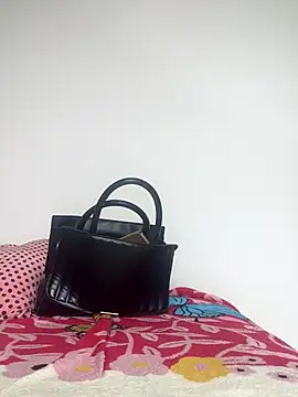 amandaaasilvaa online show from 19, 11, 2025