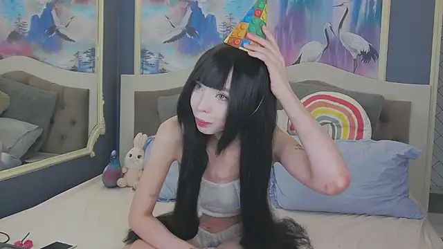 Evelyn Neal online show from 6, 11, 2025