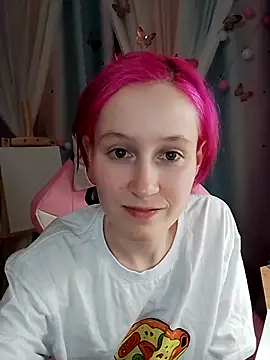 Snapshot of Fuzzy_Unicorn chatting on 13, 10, 2025 Fuzzy Unicorn online show from 13, 10, 2025