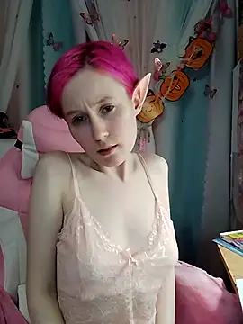 Snapshot of Fuzzy_Unicorn chatting on 30, 10, 2025 Fuzzy Unicorn online show from 30, 10, 2025