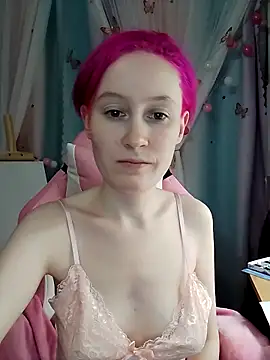 Snapshot of Fuzzy_Unicorn chatting on 6, 11, 2025 Fuzzy Unicorn online show from 6, 11, 2025