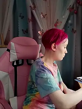 Snapshot of Fuzzy_Unicorn chatting on 8, 11, 2025 Fuzzy Unicorn online show from 8, 11, 2025