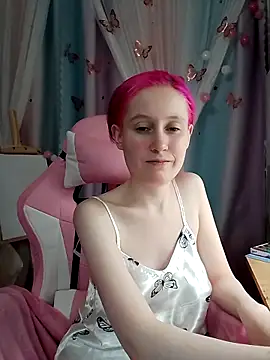 Snapshot of Fuzzy_Unicorn chatting on 21, 11, 2025 Fuzzy Unicorn online show from 21, 11, 2025