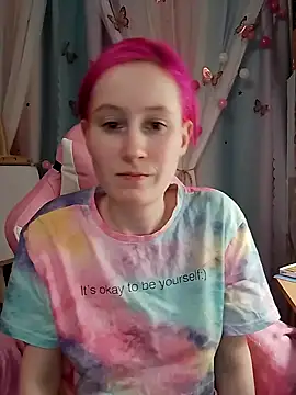 Snapshot of Fuzzy_Unicorn chatting on 27, 11, 2025 Fuzzy Unicorn online show from 27, 11, 2025