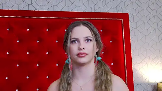 Snapshot of Ellsa_Jean_ chatting on 21, 11, 2025 Ellsa Jean online show from 21, 11, 2025