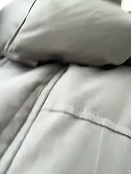 Snapshot of MiraReach chatting on 19, 11, 2025 MiraReach online show from 19, 11, 2025