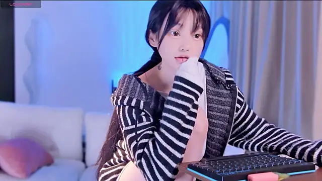 Snapshot of Miya-222 chatting on 22, 4, 2026 Miya-222 online show from 22, 4, 2026