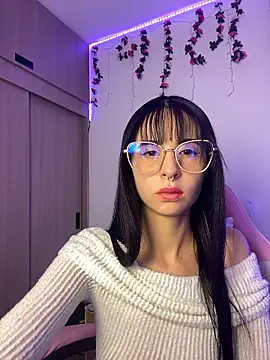 Lia  1 online show from 7, 1, 2026